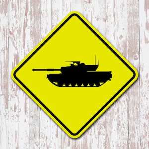 Tank Crossing Yellow Aluminum Street - Garaje - Casa - Wall Sign