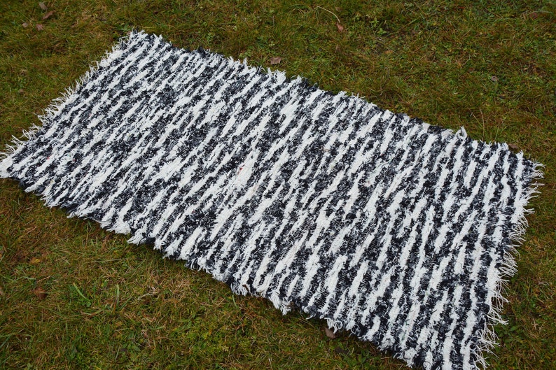 Black and White rug, Hand woven Eco Rug, Wool Carpet rug Wool rug Rustic rug Handwoven rug Striped rug, White rug, Black rug N027 image 5