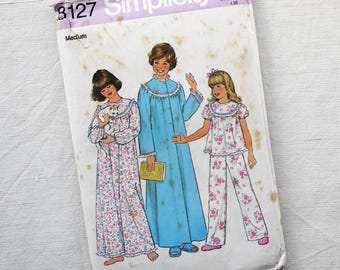 Child’s pajamas, nightgown and robe sewing pattern, medium chest 27 to 28 and half inches, Simplicity 8127, yoked dressing gown