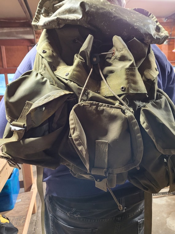 1950s Vintage Czech Army Backpack Khaki Canvas Rucksack Harness Hiking Retro 1950s Vintage Czech Army Backpack Khaki Canvas Rucksack Harness Hiking Retro