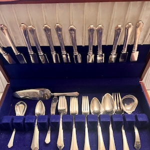 Sterling Silver Flatware Set By Towle Silversmiths of Newburyport Massachusetts Lady Mary Patterned Monogrammed Initial U In Box