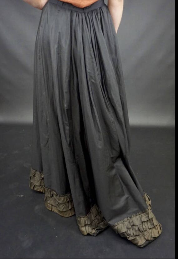 Black Edwardian Petticoat/Lawn Skirt/Dickens/Down… - image 10