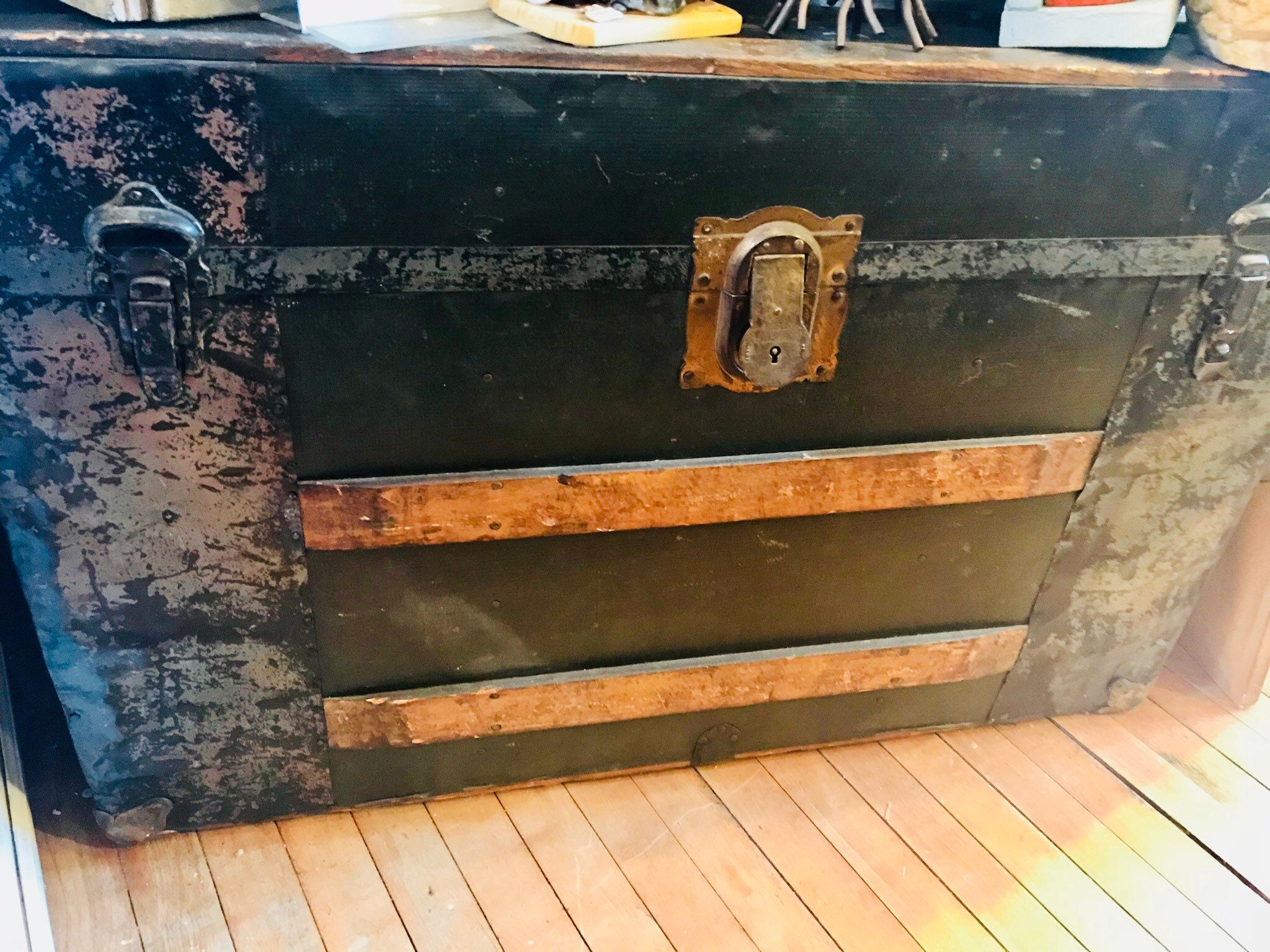 1800's Antique Trunk H Stern Jr & Brothers Company Milwaukee