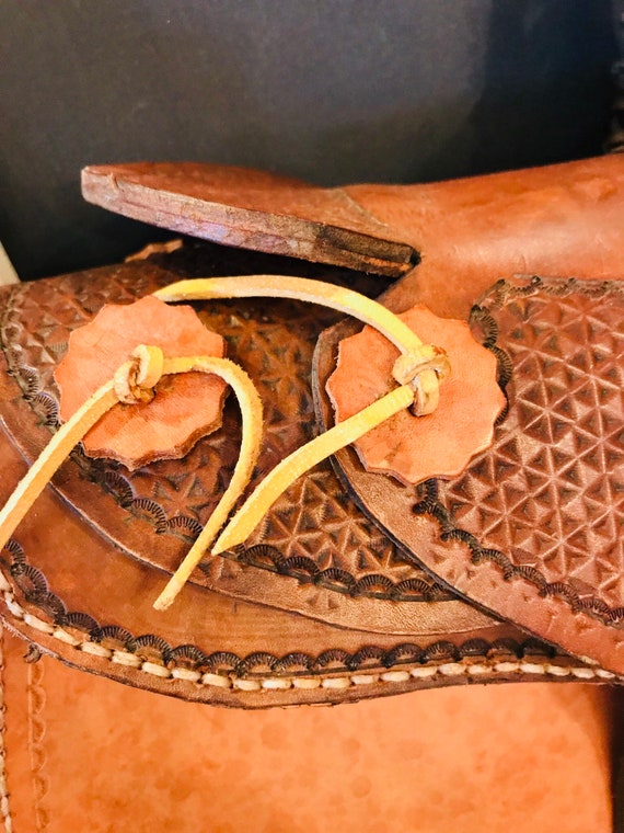 Vintage Handmade Leather Tooled Horse Saddle Shou… - image 10