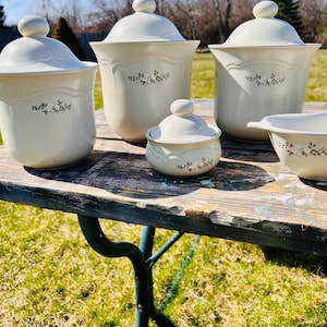 Pfaltzgraff Stoneware Canister Set Heirloom Grey and White Floral