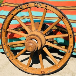 Antique Wagon Wheel Primitive Southwestern Decor Farmhouse Rustic Barn Garden Art Home Western Industrial Iron Wheels Photography Prop Weddi