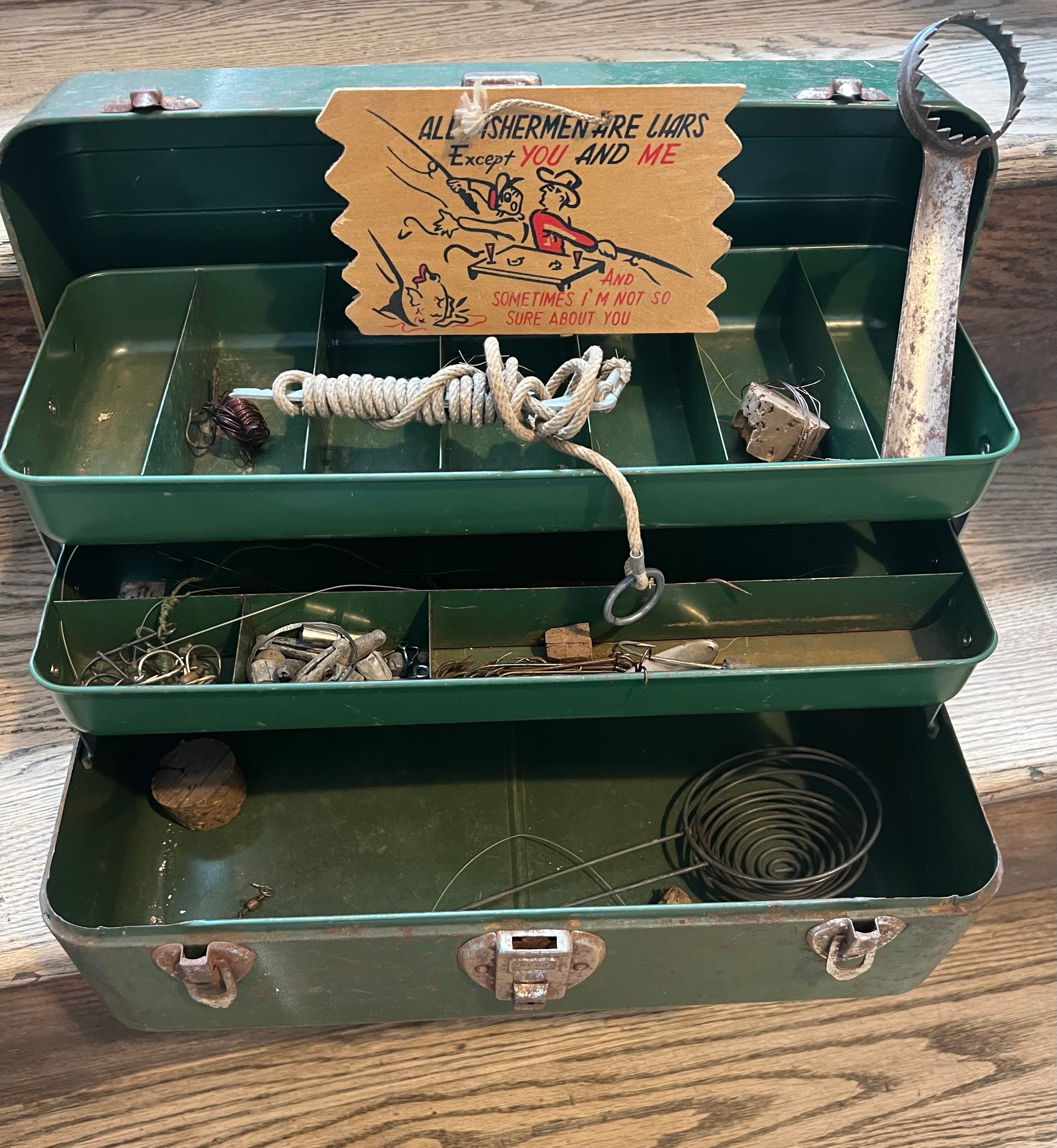 Vintage Tackle Box Green Metal Fishing Tackle Box With Tackle Storage Box  Rustic Cabin Decor Fishing Tackle Lake House Decor Craft Room -  Israel