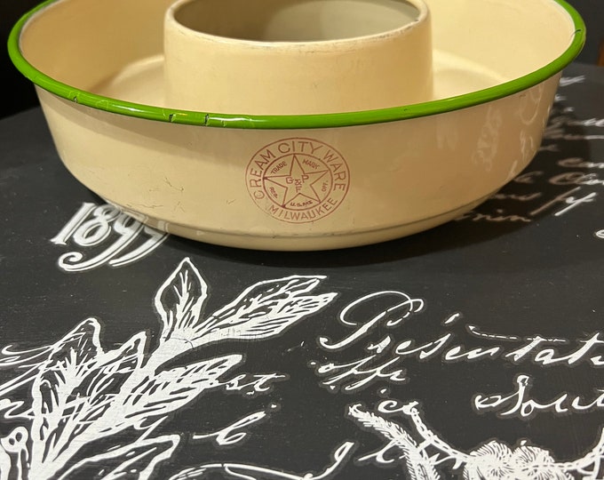 Cream City Ware Cake Ytransport