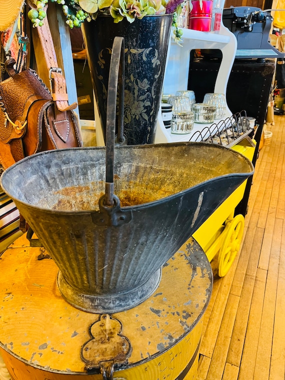 Vintage Coal Ash Bucket/primitive Fireplace Bucket Ash Pail