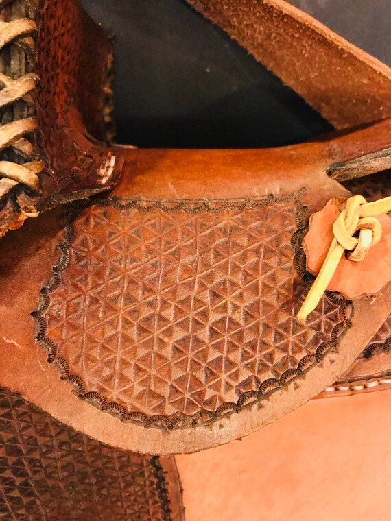 Vintage Handmade Leather Tooled Horse Saddle Shou… - image 5