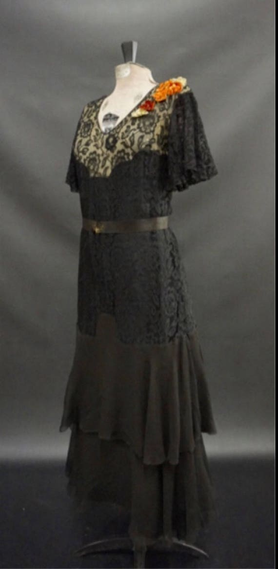 Vintage 1920s/30s Black Lace Cocktail Dress/women… - image 2