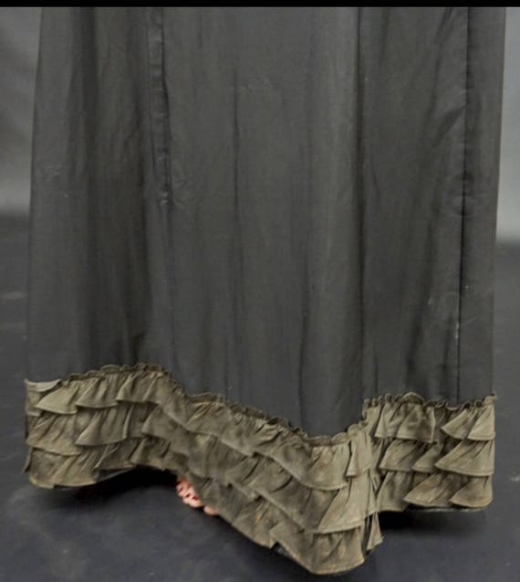 Black Edwardian Petticoat/Lawn Skirt/Dickens/Down… - image 3