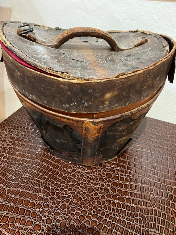 Antique Top Hat Box Silk Lining Victorian Leather… - image 8