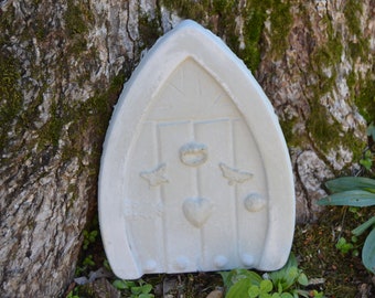 Porte forestière féerique en béton massif Pixie