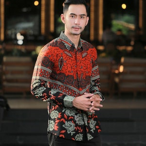 Heritage Elegance Nawasena Premium batikshirt met lange mouwen van Lakhsana Batik, herenbatik, batikshirt, batik voor heren