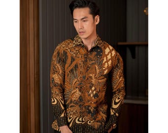 Heritage Raksa Hand Drawn Batik Lakhsana Men Batik Shirt, Men Batik, Batik Shirt, Batik for Men