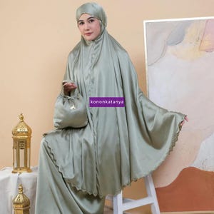 Kaira Series Premium 2-in-1 Travel Silk Mukena for Adults, Prayer Dress, Mukena, Prayer Set, Prayer clothes