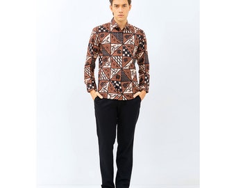 Camisa batik de manga larga para hombre Pramarta Modern Fashion Statement Odza de corte regular, batik para hombre, camisa batik, batik para hombre