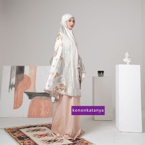 Luxurious Elegance Dionisia Silk Premium Travel Mukena Your Ultimate 2in1 Ricis Companion, Women Prayer Set, Prayer Dress, Mukena