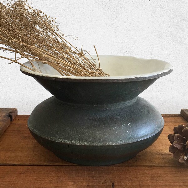 Antique Spittoon / Enameled Cast Iron Porcelain Spittoon / Farmhouse Primitive Rustic Decor / Vintage Western Decor / General Store