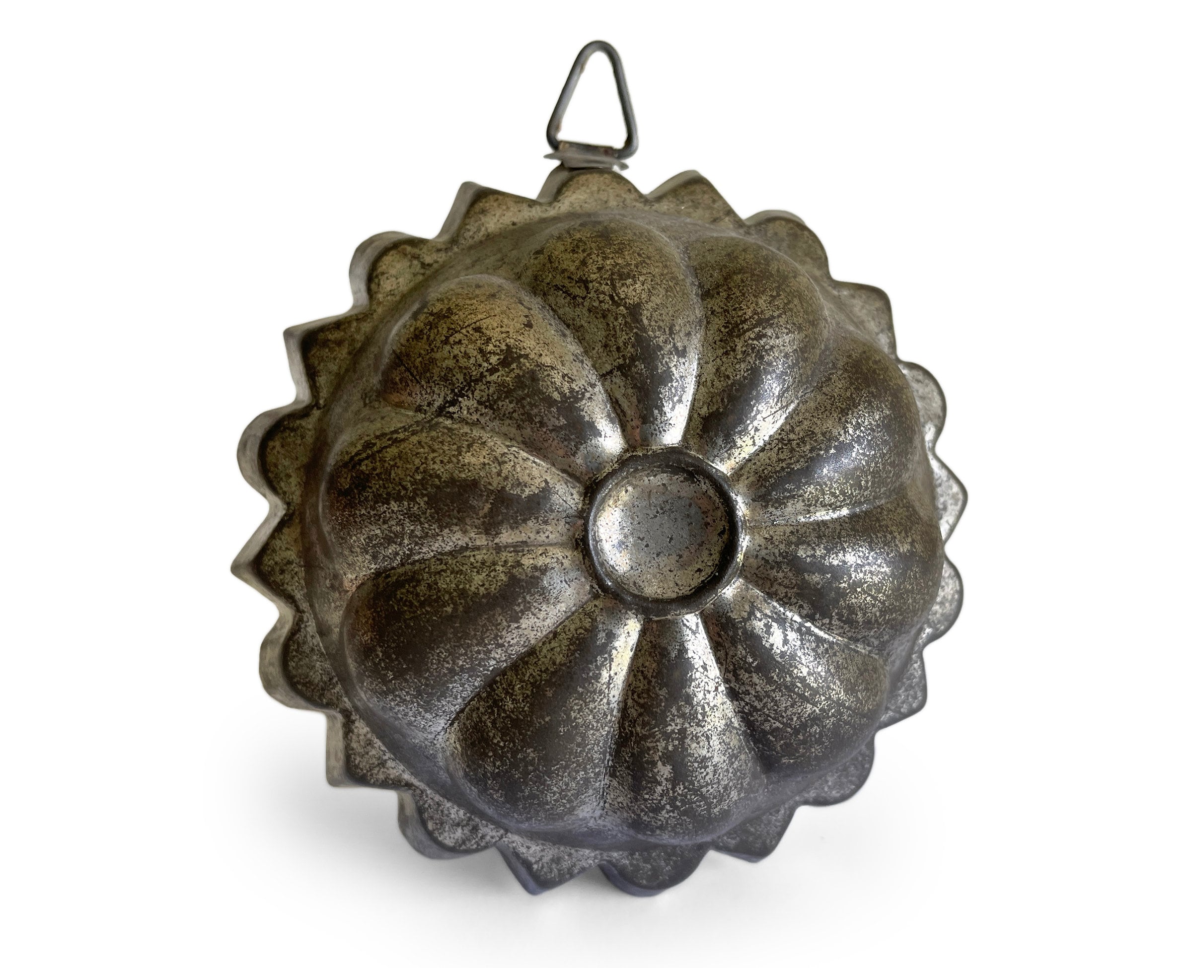 Antique Tinware, German Tin Pinwheel Mold, Primitive Kitchenware, Germany Molds, Tin Metal Gelatin Pudding Moulds, Rustic Kitchen Wall Decor