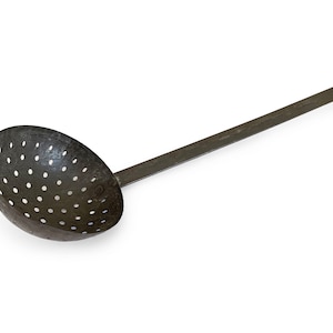 Antike Schöpfkelle, Primitive handgeschmiedete Metall Suppenkelle, große rustikale Küchenutensilien, Vintage Küchenutensilien, Sieb, Wanddekor