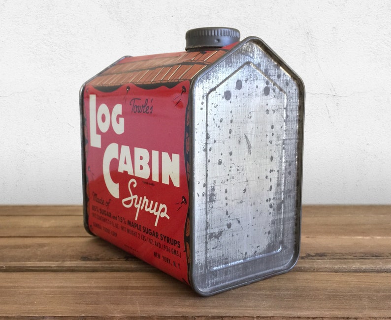 Vintage Towle s Log  Cabin  Syrup  Tin 1940s ORIGINAL 24 OZ 