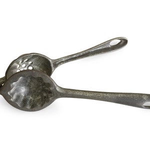 Antique Lemon Press, Hand Held Cast Iron Citrus Juicer, Lemon Juicer, Vintage Kitchenware, Fruit Squeezer, Rustic Primitive Kitchen Utensils