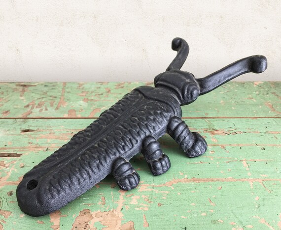 Boot Jack Cast Iron Antique Beetle style remove boots easily door stop Gift Blac
