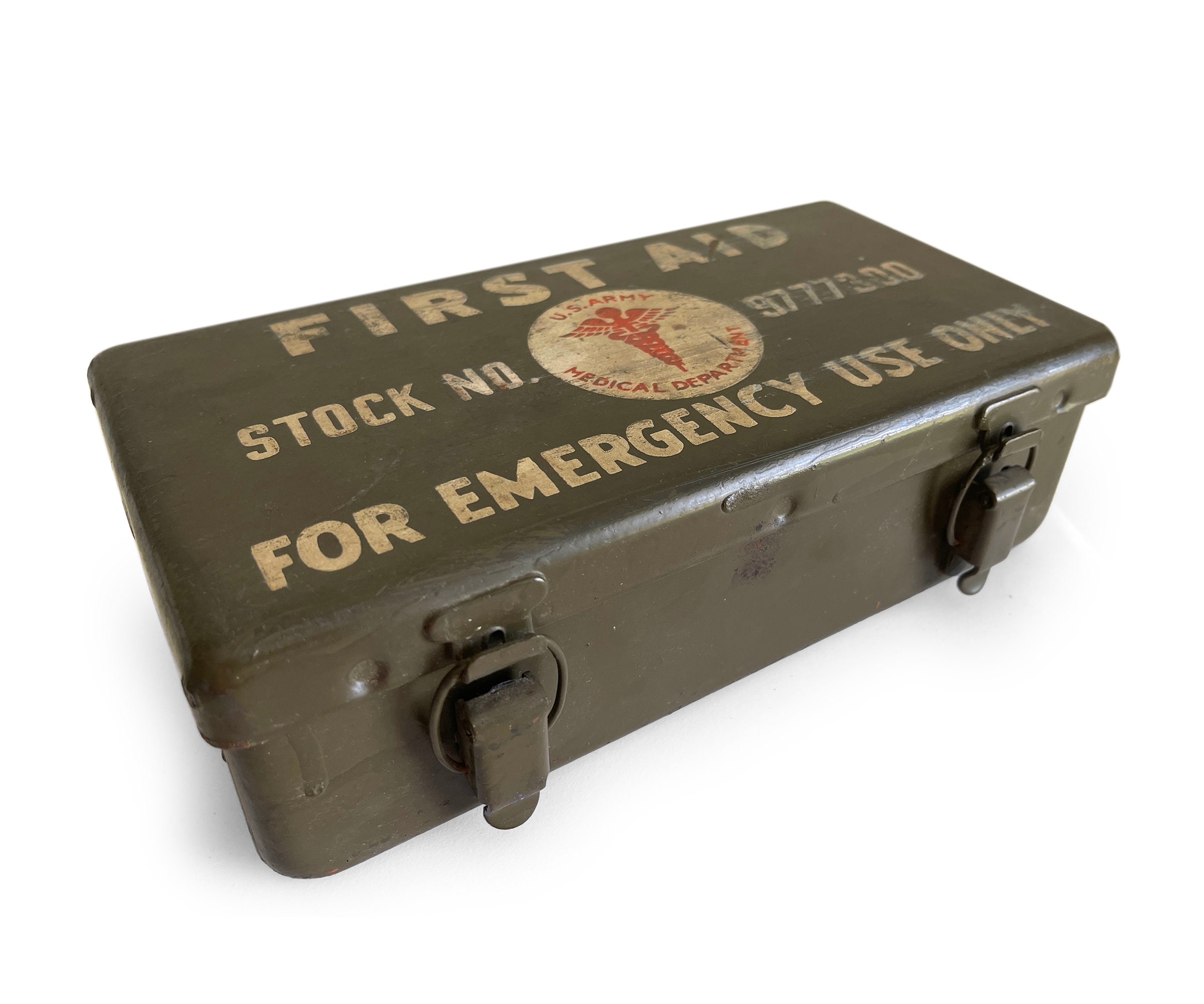 Vintage WWII US Army Medical First Aid Kit 9777300, Jeep