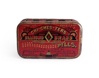 Vintage Medical Tin, Chichesters Diamond Brand Pills Can, Antique Tins, Small Pill Box, Rustic Bathroom Decor, General Store, Decorative Tin