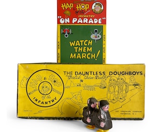 Déambulateur vintage, Hap and Hop avec rampe et boîte, Walkies Marx, rampe en fer blanc et emballage d'origine, Marcheurs soldats, Jouets à tirer en plastique