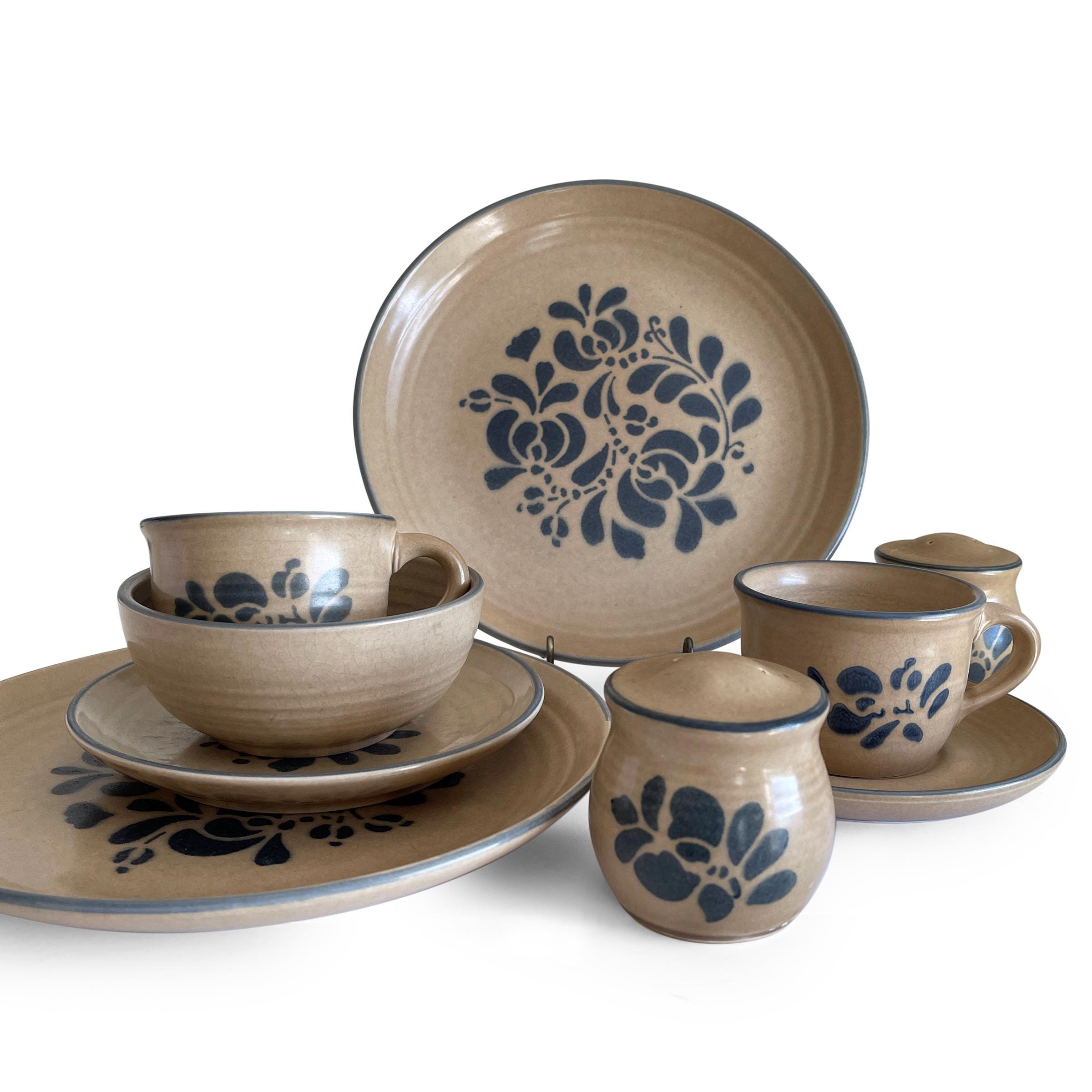Pfaltzgraff Sketch Serenade Geschirr-Set 12-teilig – Schwarz-Weiß Mit Geometrischem Design