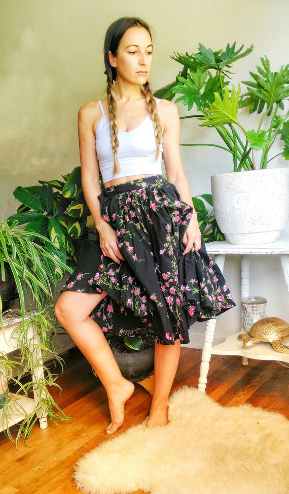 Vintage 1950s Circle Skirt, Black Floral Midi Skir