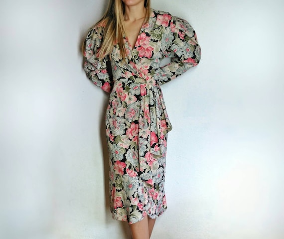 Vintage floral dress, medium, 80s does 40s Hawaiia