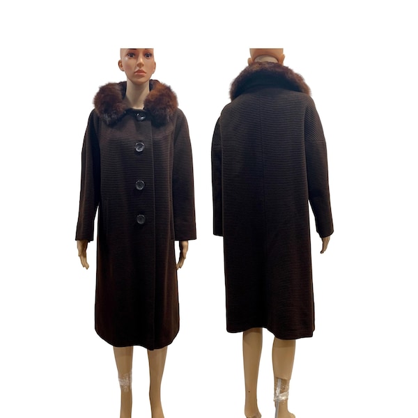 60s Brown Ribbed Wool Coat w Mink Collar | Wyandotte Korda | Small