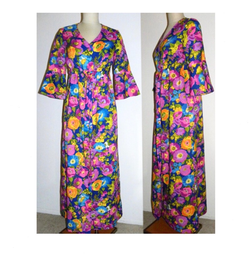 1960s 60s Floral Kaftan MOD Flower MAXI House Dress Psychedelic JEZEBEL California Vintage