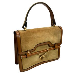 Bolso estructurado con asa superior de vinilo y ante color canela Academia de los años 70 / Mark Spain
