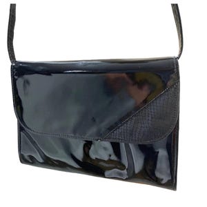 70&#39;s 80s Black Italian Patent Leather Shoulder Bag Clutch | Attanasio Borse Italy | H 7&quot; x W 9.5&quot; x D 2.5&quot;