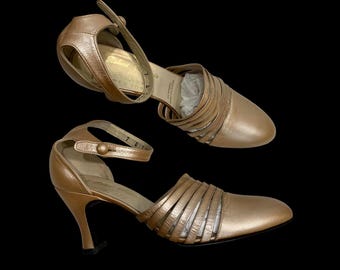 80s Robert Clergerie France Champagne Leather Swing Style Heels | 7B