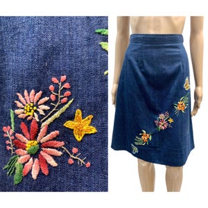 Vintage 1970s Embroidered Denim Skirt Butterflies Floral | XS | w 25.5&quot;