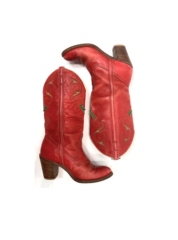 70s 80s Red Dingo Cowboy Boots | Distressed Leathe