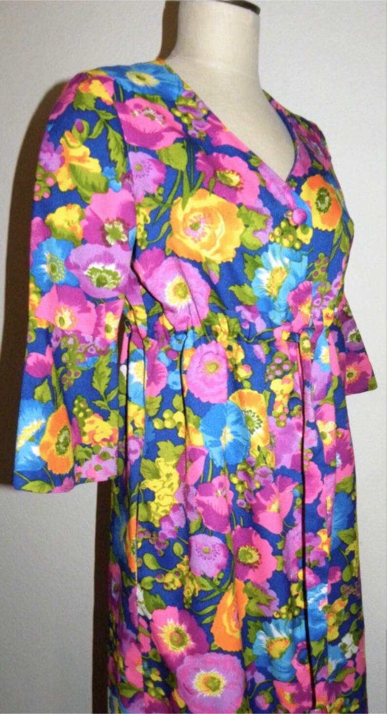1960s 60s Floral Kaftan MOD Flower MAXI House Dress Psychedelic JEZEBEL California Vintage