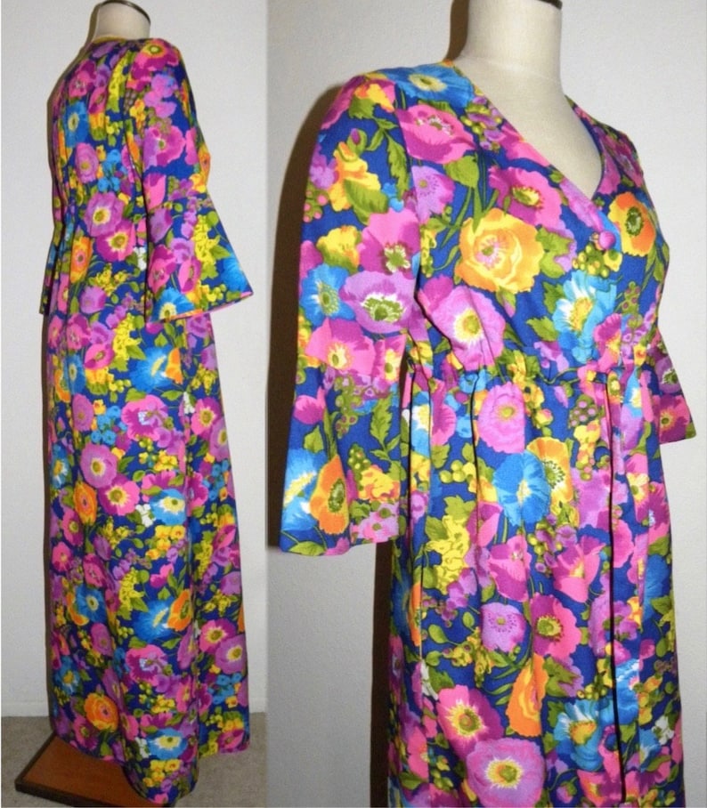 Vintage 1960s Floral Kaftan 60s MOD Flower MAXI House Dress Psychedelic JEZEBEL California Vintage