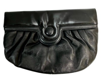 80s Black Patent & Matte Leather Oversized Clutch | W 12" x H 8" x D 3"