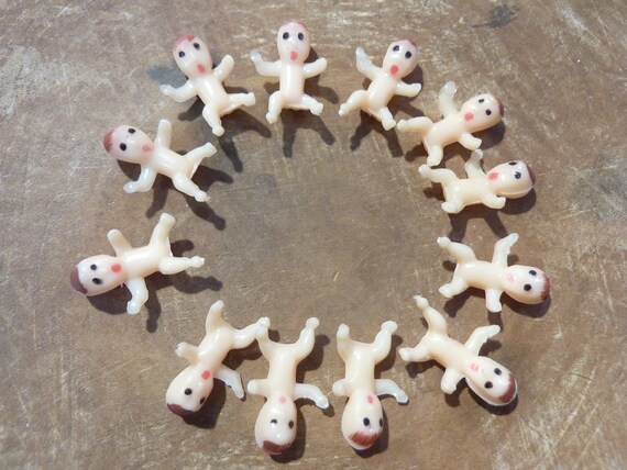 tiny baby dolls for cake decorating