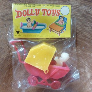 1 Vintage Miniature Baby Doll Buggy Carriage Stroller Plastic Dollhouse Doll House NOS NIP Hong Kong Prize Toy (#3175)