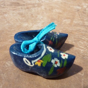 Vintage Miniature Wood Shoes Dutch Clogs Ornament Wooden Holland Hand Carved Doll Shoes (#3467)