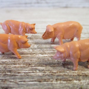4 Pigs Hog Miniature Plastic Farm Animal Terrarium Fairy Garden Toy Craft Supply Lot Barn Figure (#6618)