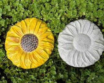 Sunflower Stepping Stone, UNPAINTED: Concrete, Handmade, Garden Gift, Plant Lover